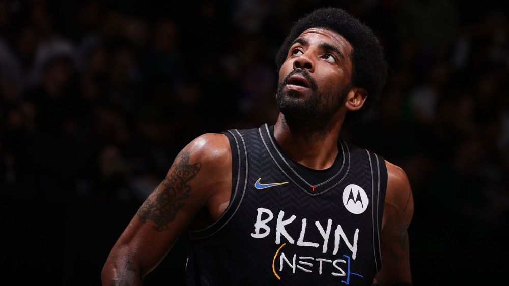  欧文回归首秀砍准三双数据  