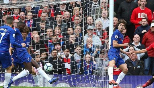  曼联旧将弑旧主，滕哈格赛后拒评争议  